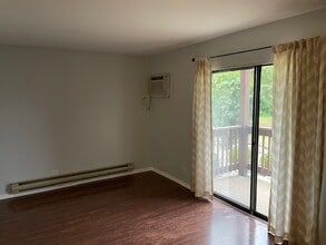 1001 Spruce St in Glendale Heights, IL - Building Photo - Building Photo
