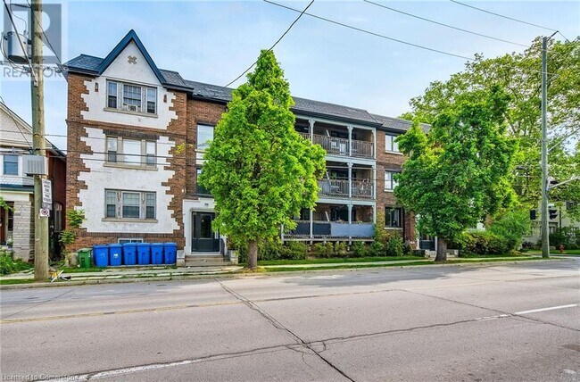 property at 312 Aberdeen Ave