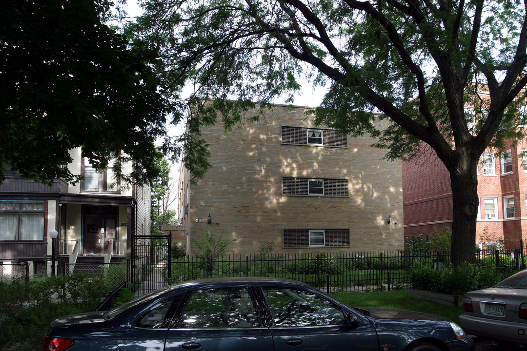 4836 N Hermitage Ave in Chicago, IL - Foto de edificio