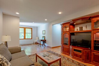 386 Leroux Rd in Middle Grove, NY - Building Photo - Building Photo