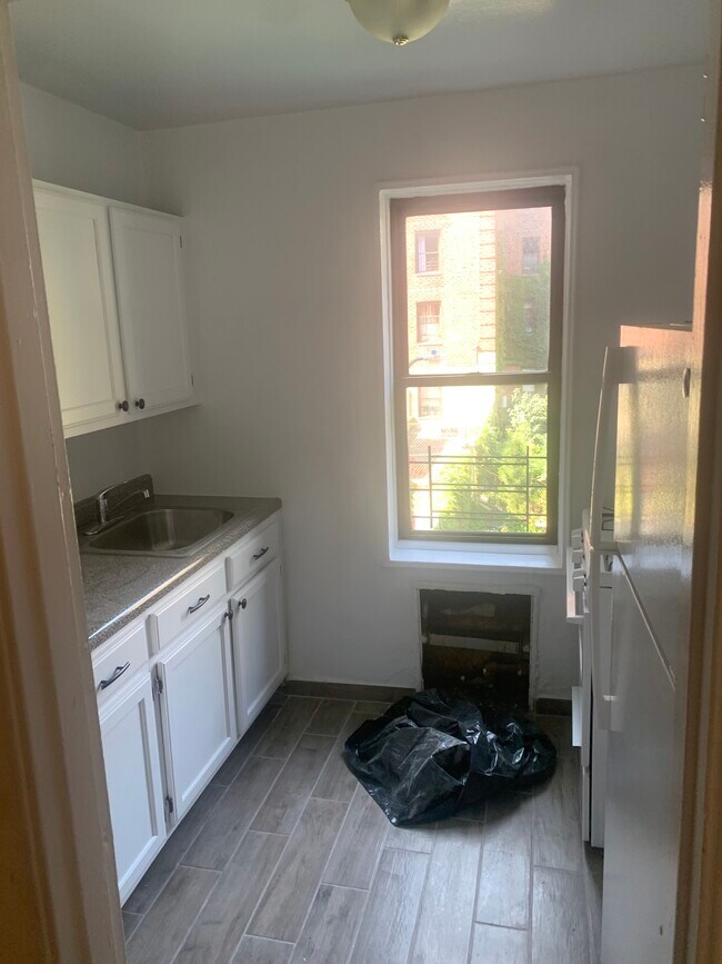 13976 85th Dr Apartments and Nearby Jamaica Apartments For Rent Jamaica, NY