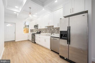 71 Dolphin St in Baltimore, MD - Building Photo - Building Photo