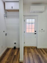 6824 Le Mans Ave, Unit A in Citrus Heights, CA - Foto de edificio - Building Photo