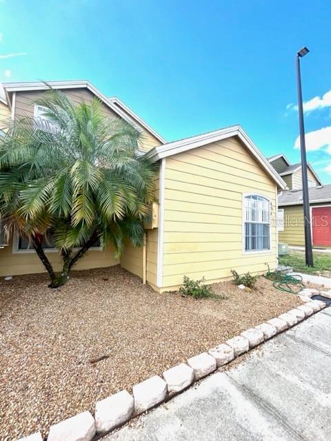 436 Washington Palm Loop in Davenport, FL - Foto de edificio - Building Photo