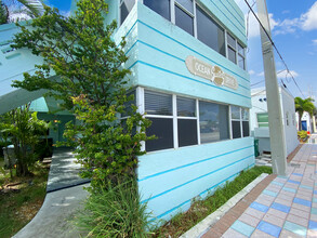 Ocean Suites in Hollywood, FL - Building Photo - Building Photo