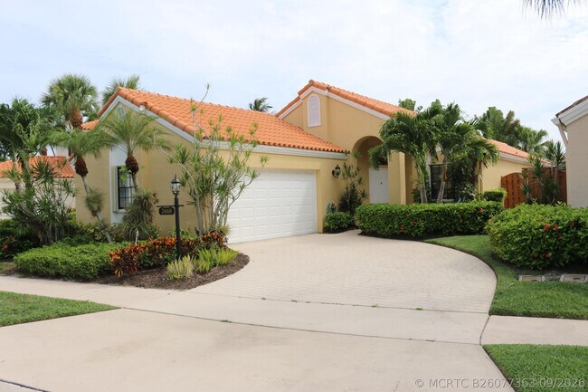property at 2668 La Lique Cir