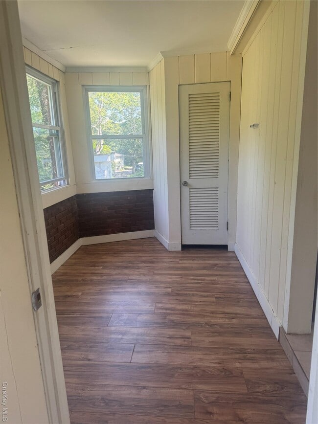 21 Lincoln Dr in Rocky Point, NY - Building Photo - Building Photo