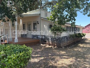 10036 Van Ruiten Ln in Elk Grove, CA - Building Photo - Building Photo