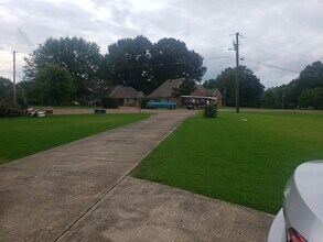 5311 Southbranch Cove in Olive Branch, MS - Foto de edificio - Building Photo