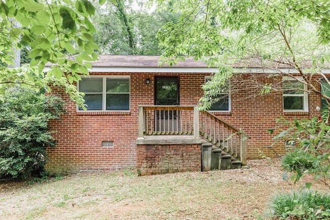 property at 152 Gaines Ct