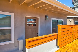 16511 23rd St, Unit C in Sunset Beach, CA - Building Photo - Building Photo