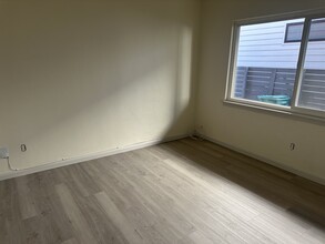 1055 61st St, Unit 1055 in Oakland, CA - Foto de edificio - Building Photo
