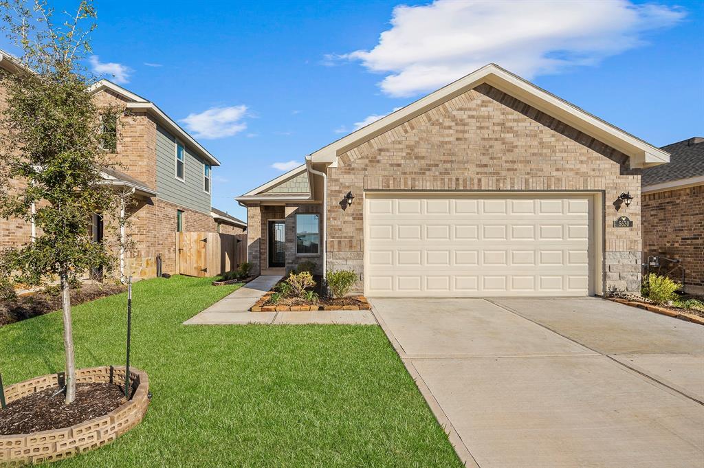 5630 Tabula Rasa Dr in Katy, TX - Building Photo