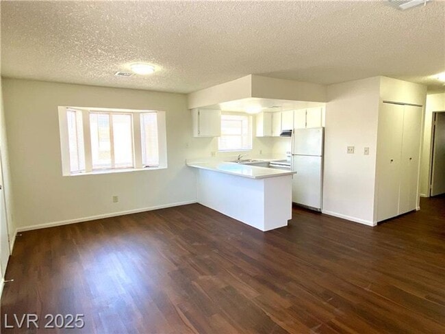 5323 Mancos Ct in Las Vegas, NV - Building Photo - Building Photo