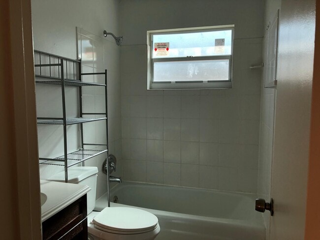 3389 Hi St, Unit 3389 in Lake Worth, FL - Foto de edificio - Building Photo