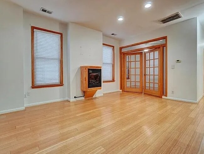 520 W Olney Rd in Norfolk, VA - Building Photo - Building Photo