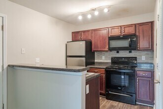 The Waterford Apartment Homes in Columbia, SC - Building Photo - Building Photo