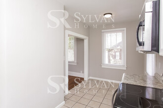 904 Meadow St in Columbia, SC - Building Photo - Building Photo