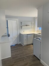 12 Maple Cir, Unit 2 in Marblehead, MA - Building Photo - Building Photo