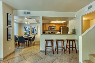 Riverview Townhomes in Mesa, AZ - Building Photo - Building Photo