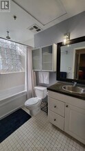 383 Adelaide St E in Toronto, ON - Building Photo - Building Photo