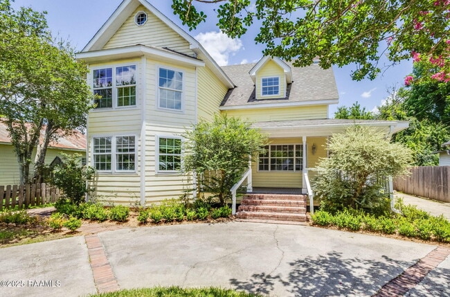 property at 315 Tissington St