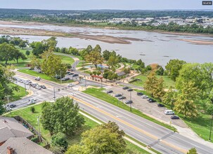 3907 S Madison Ave in Tulsa, OK - Building Photo - Building Photo