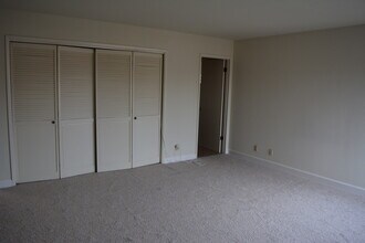 829 Rose Blossom Dr in Cupertino, CA - Building Photo - Building Photo