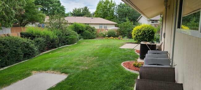 7438 S Camelback Cir, Unit basement in Cottonwood Heights, UT - Building Photo - Building Photo