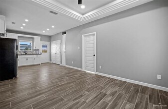 3300 Whetstone Ave, Unit 1 in McAllen, TX - Building Photo - Building Photo