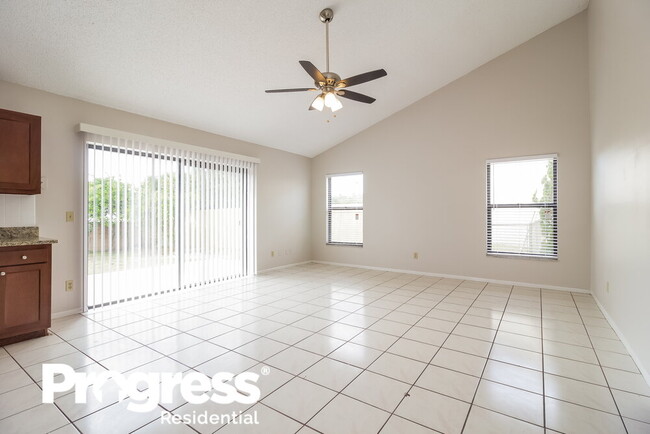 5022 Dahoon View Dr in Orlando, FL - Building Photo - Building Photo