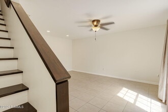 100 Winchester Dr in Lafayette, LA - Foto de edificio - Building Photo