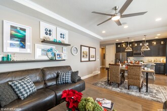 2263 N 725 W in Centerville, UT - Building Photo - Building Photo