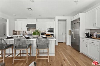 21181 Strathmoor Ln in Huntington Beach, CA - Building Photo - Building Photo
