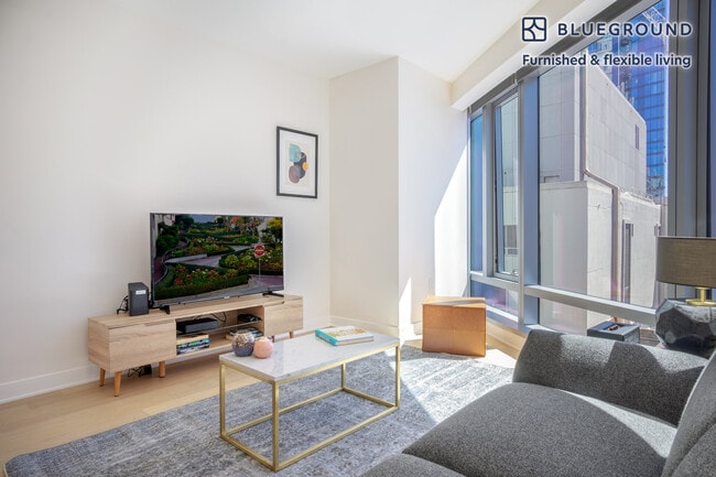 340 Fremont St in San Francisco, CA - Building Photo - Building Photo