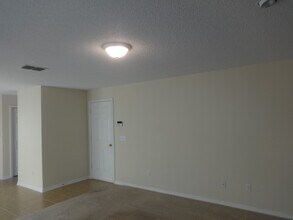 1921 Knollcrest Dr in Clermont, FL - Building Photo - Building Photo