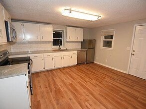 10 Link St in Greenville, SC - Building Photo - Building Photo