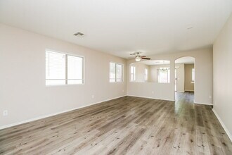 5713 S 34th Ave in Phoenix, AZ - Building Photo - Building Photo