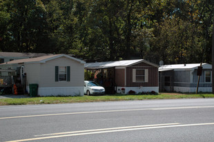 Mt. Rock MHP in Shippensburg, PA - Building Photo