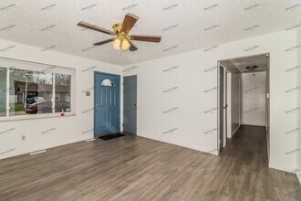 2227 Foggy Bottom Dr in Florissant, MO - Building Photo - Building Photo