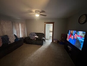 121 S Main St in Hicksville, OH - Building Photo - Building Photo