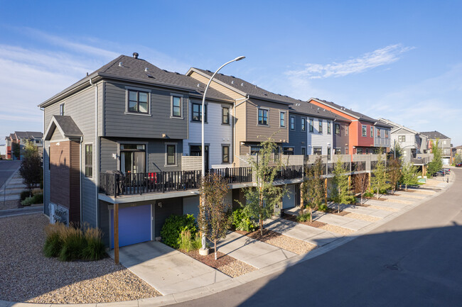 200 Walden SE in Calgary, AB - Building Photo - Building Photo