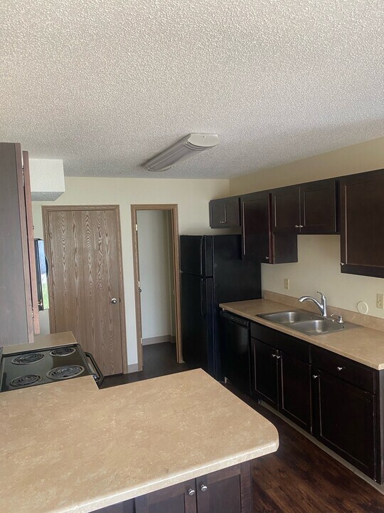 4310 Maricopa Dr in Ames, IA - Building Photo