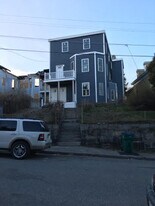 67 Varney St in Lowell, MA - Building Photo