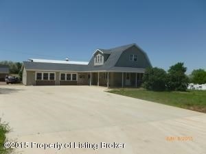 411 Main St in Arnegard, ND - Building Photo