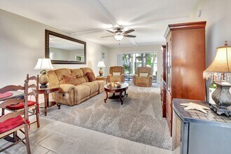 102 Bob White Ct, Unit 5 in Daytona Beach, FL - Building Photo - Building Photo
