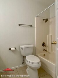 600 W Atkins Ave photo'