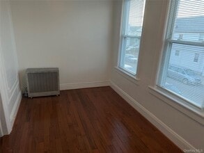 95-12 108th Ave in Queens, NY - Foto de edificio - Building Photo