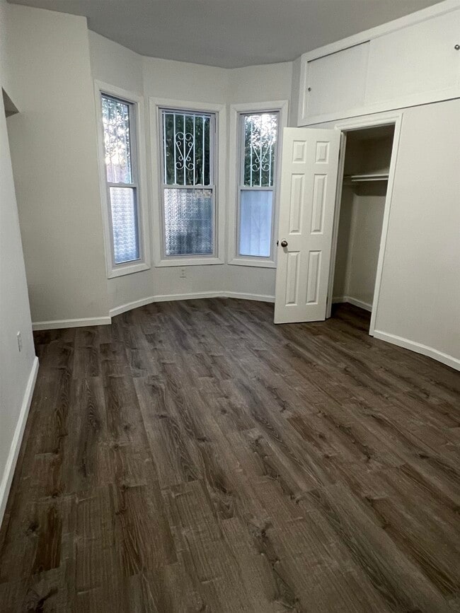 property at 270 S 9th St