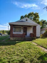 4700 Ross Ave in Dayton, OH - Building Photo